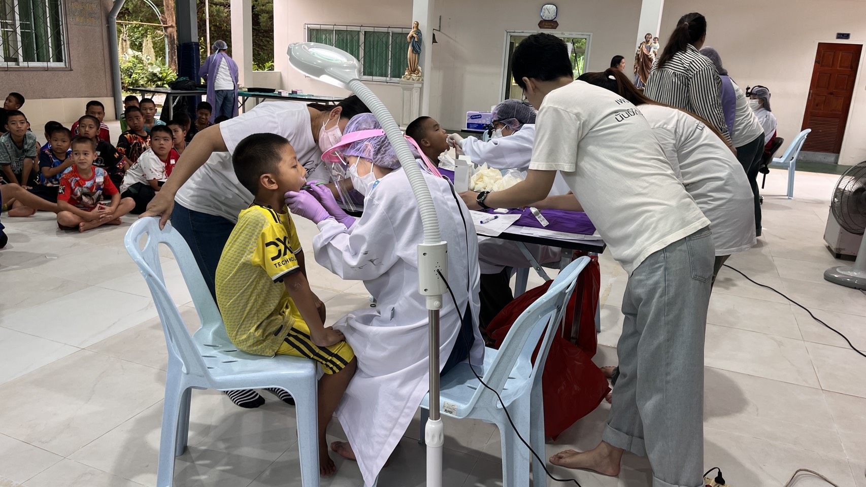 รอยยิ้มแห่งความสุข จากน้ำใจ MaeMae Dental Clinic